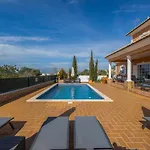 Laura By Algarve Holidays Villa