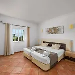 Villa Laura By Algarve Holidays Albufeira