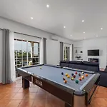 Laura By Algarve Holidays Villa Albufeira