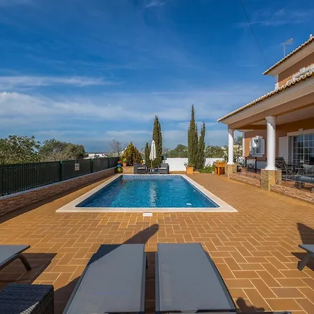 Laura By Algarve Holidays 빌라