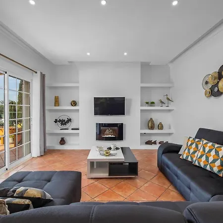 Βίλα Laura By Algarve Holidays Αλμπουφέιρα