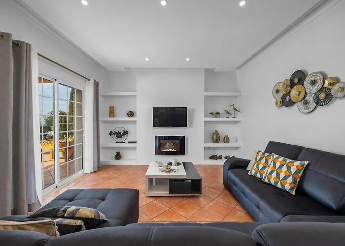 Вілла Laura By Algarve Holidays Албуфейра