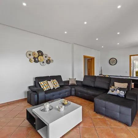 Laura By Algarve Holidays Albufeira